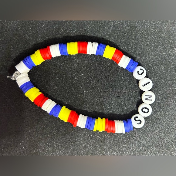 Sonic the Hedgehog Heishi Bracelet - Picture 6 of 6